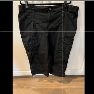 Style & Co Black Carpenter Capri Pants 20W